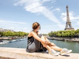 Dos and Don’ts for Your Trip to Paris, According to Experts Learn Basic French Phrases